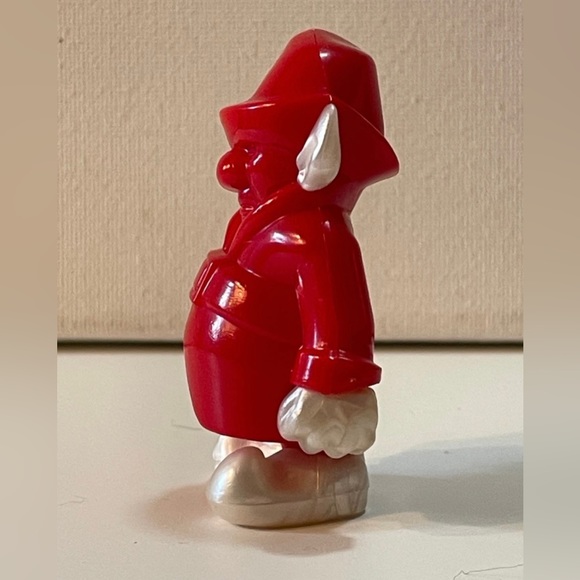 Hot Wheels Advent Calendar Santa's Red & White Elf Plastic Figure, 2 3/8 - Picture 5 of 7